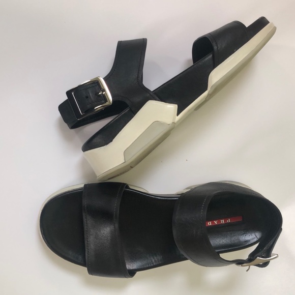 Prada Blk Open Toe Leather Sandal 39 - Picture 12 of 16